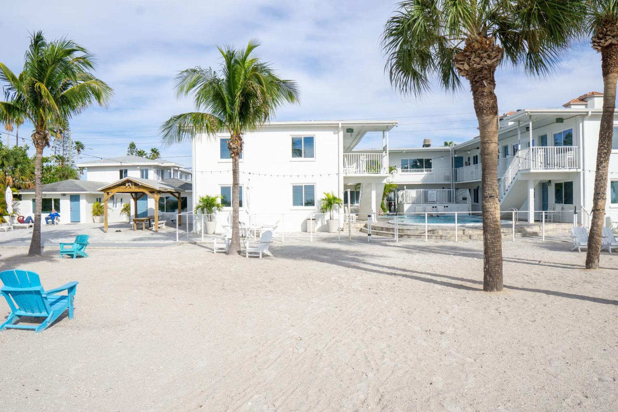 Molloy Gulf Motel & Cottages St. Pete Beach Exterior foto