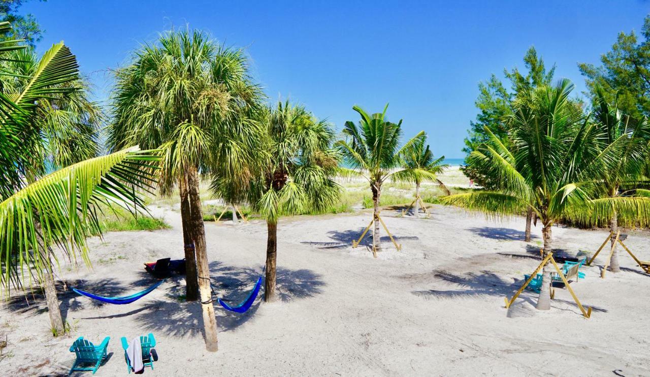 Molloy Gulf Motel & Cottages St. Pete Beach Exterior foto